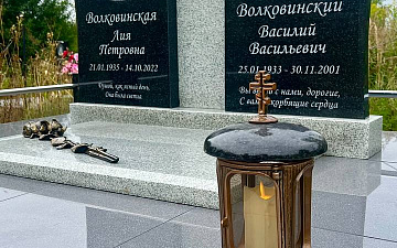 Двойной памятник из гранита с благоустройством — портфолио Ripstore