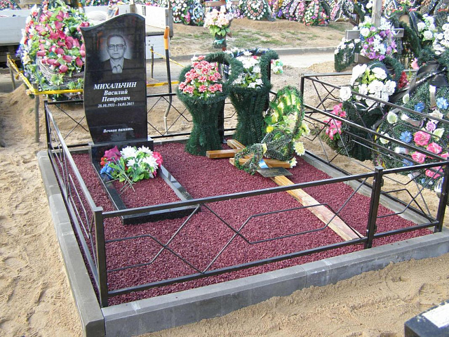 Вертикальный памятник А-48